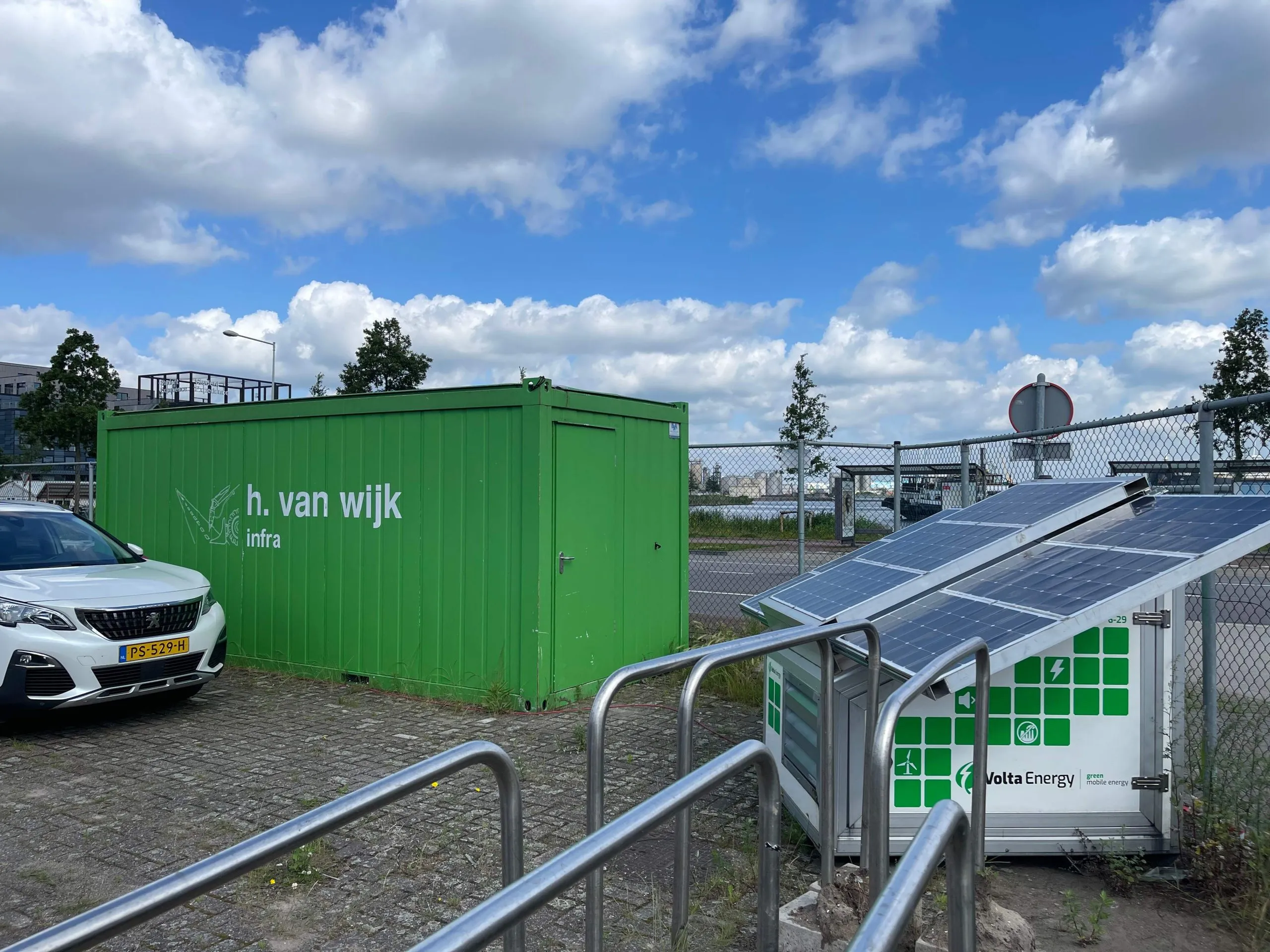 Amsterdam construction powered by clean energy